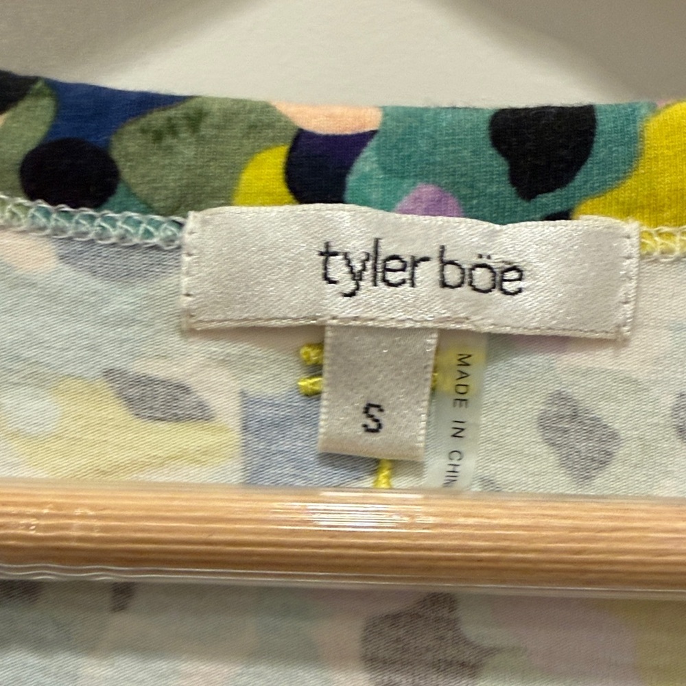 Tyler Boe Colorful Puff Sleeve Blouse - Picture 3 of 9